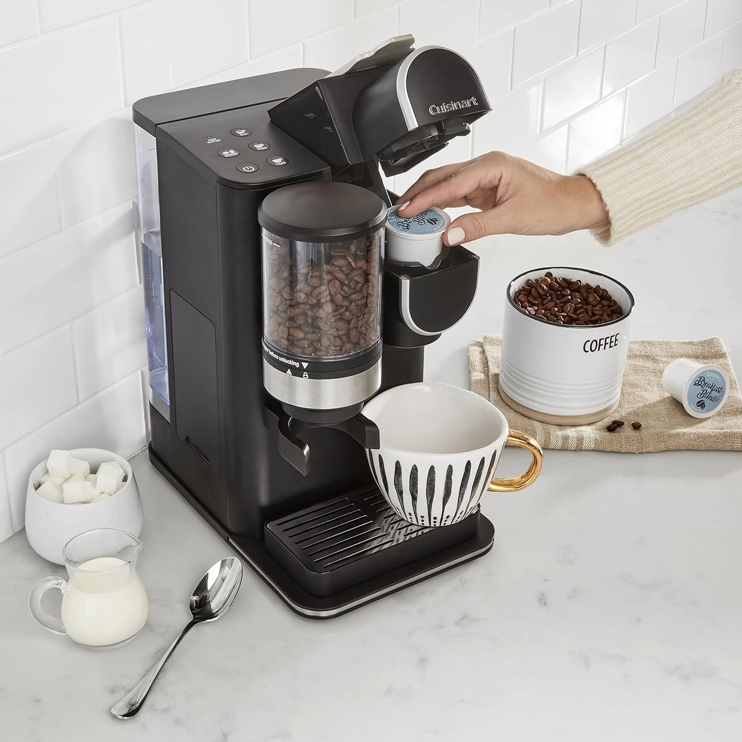 Cuisinart Cafetera monodosis + molinillo de café, depósito extraíble de 48 onzas, negro, DGB-2