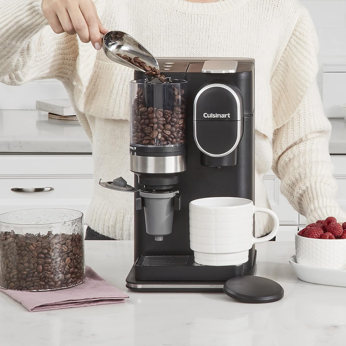 Cuisinart Cafetera monodosis + molinillo de café, depósito extraíble de 48 onzas, negro, DGB-2